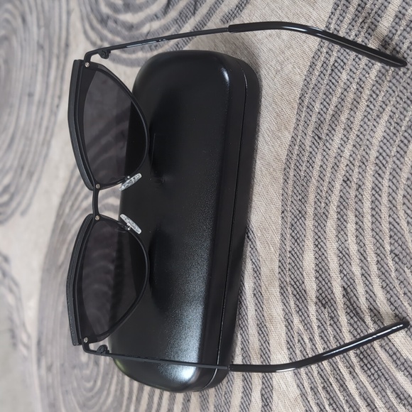 McQ MQ0208S-003 Black/Purple Cateye Sunglasses - Picture 2 of 10
